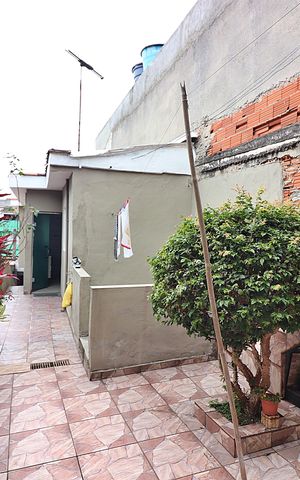 Casa à venda com 175m², 2 quartos e 1 vagaQuintal