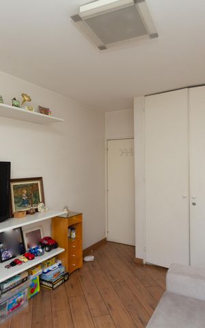 Apartamento para alugar com 142m², 3 quartos e 1 vaga Apartamento para alugar com 142m², 3 quartos e 1 vagaQuarto 1