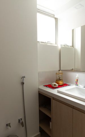 Apartamento para alugar com 142m², 3 quartos e 1 vaga Apartamento para alugar com 142m², 3 quartos e 1 vagaBanheiro