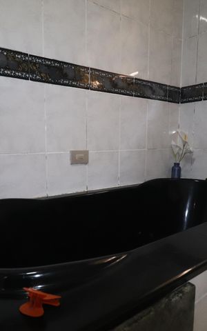 Casa à venda com 320m², 3 quartos e 7 vagasBanheiro 