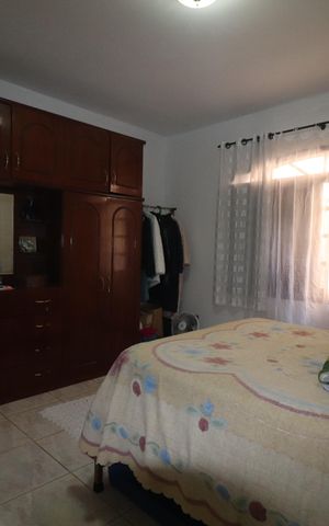 Casa à venda com 320m², 3 quartos e 7 vagasQuarto 2