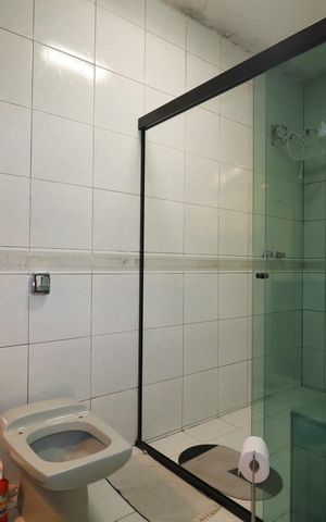 Casa à venda com 320m², 3 quartos e 7 vagasBanheiro Suíte