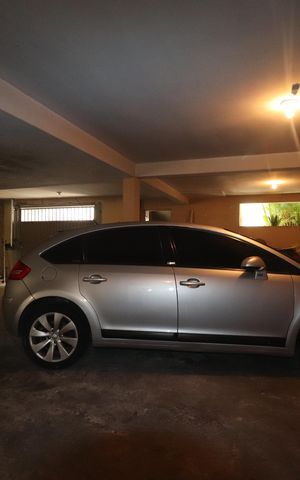 Casa à venda com 320m², 3 quartos e 7 vagasGaragem