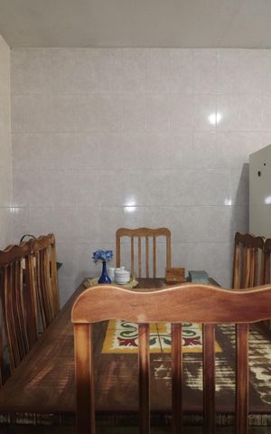 Casa à venda com 320m², 3 quartos e 7 vagasCopa