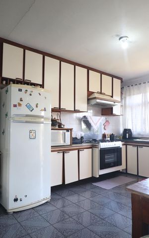 Casa à venda com 320m², 3 quartos e 7 vagasCozinha