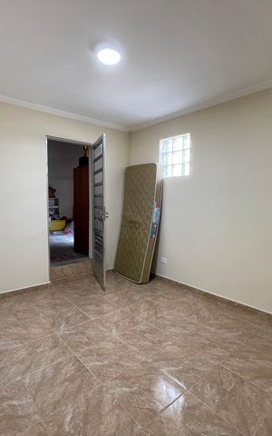 Casa à venda com 210m², 3 quartos e 2 vagas Casa à venda com 210m², 3 quartos e 2 vagasQuarto 3