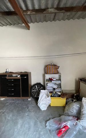 Casa à venda com 210m², 3 quartos e 2 vagas Casa à venda com 210m², 3 quartos e 2 vagasQuarto de Serviço
