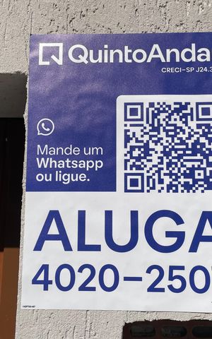 Casa à venda com 210m², 3 quartos e 2 vagas Casa à venda com 210m², 3 quartos e 2 vagasPlaca