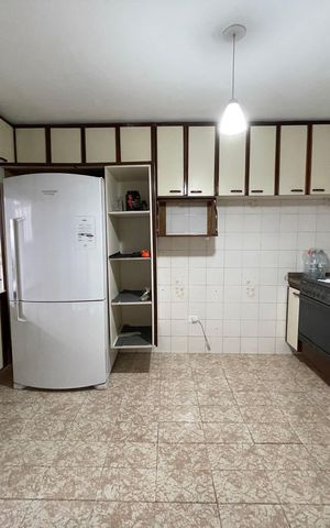 Casa à venda com 210m², 3 quartos e 2 vagas Casa à venda com 210m², 3 quartos e 2 vagasCozinha