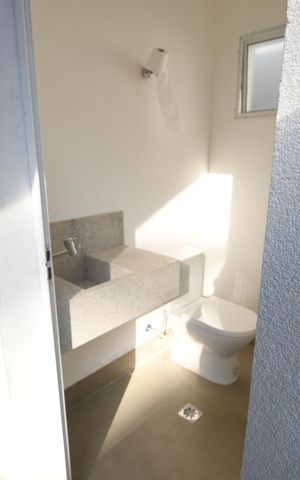 Casa de condomínio à venda com 364m², 3 quartos e 2 vagasBanheiro da Piscina