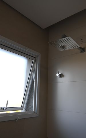 Casa de condomínio à venda com 364m², 3 quartos e 2 vagasBanheiro da Suíte 2