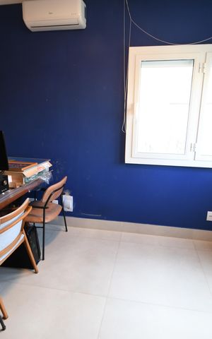 Casa de condomínio à venda com 364m², 3 quartos e 2 vagasEscritório