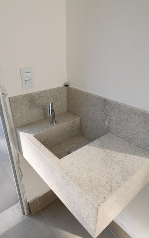 Casa de condomínio à venda com 364m², 3 quartos e 2 vagasBanheiro da Piscina