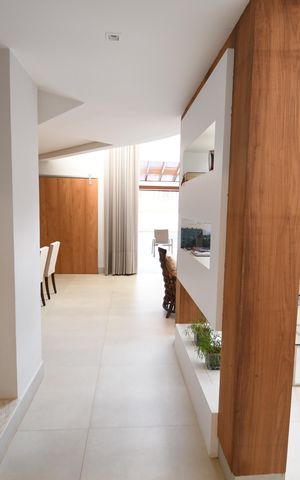 Casa de condomínio à venda com 364m², 3 quartos e 2 vagasSala