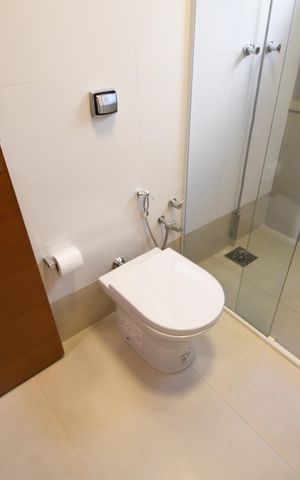 Casa de condomínio à venda com 364m², 3 quartos e 2 vagasBanheiro da Suíte 1