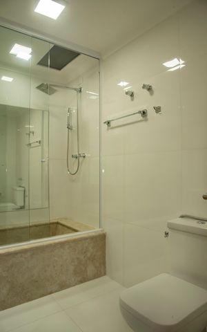 Apartamento à venda com 80m², 2 quartos e 1 vagaBanheiro Social