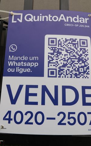 Apartamento à venda com 54m², 2 quartos e 1 vagaPlaquinha