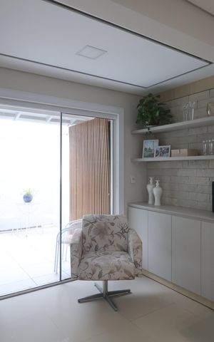 Casa de condomínio à venda com 120m², 3 quartos e 3 vagasSala