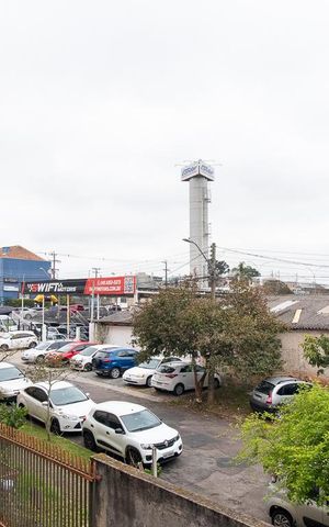Casa à venda com 400m², 4 quartos e 8 vagas Casa à venda com 400m², 4 quartos e 8 vagasVista