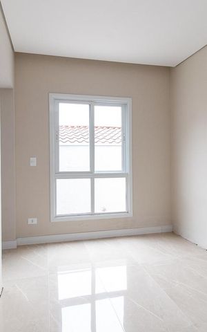 Casa à venda com 400m², 4 quartos e 8 vagas Casa à venda com 400m², 4 quartos e 8 vagasCloset da Suíte 1