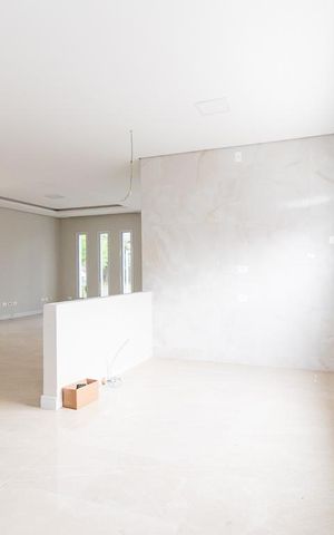 Casa à venda com 400m², 4 quartos e 8 vagas Casa à venda com 400m², 4 quartos e 8 vagasCozinha