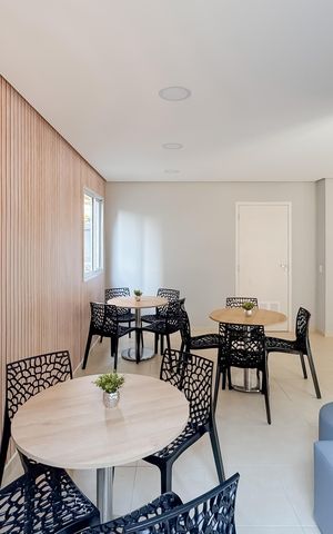 Apartamento à venda com 37m², 2 quartos e 1 vaga Apartamento à venda com 37m², 2 quartos e 1 vagaÁrea comum - Salão de festas