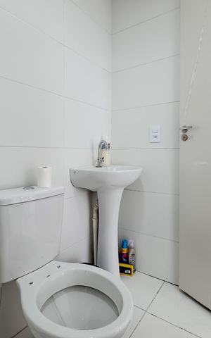 Apartamento à venda com 37m², 2 quartos e 1 vaga Apartamento à venda com 37m², 2 quartos e 1 vagaBanheiro