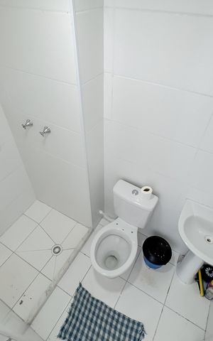 Apartamento à venda com 37m², 2 quartos e 1 vaga Apartamento à venda com 37m², 2 quartos e 1 vagaBanheiro