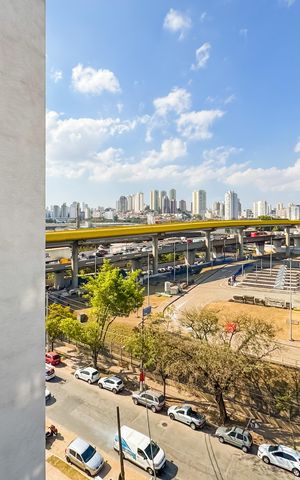 Apartamento à venda com 37m², 2 quartos e 1 vaga Apartamento à venda com 37m², 2 quartos e 1 vagaVista da Sacada