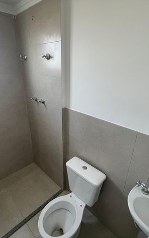 Apartamento à venda com 50m², 2 quartos e 1 vaga Apartamento à venda com 50m², 2 quartos e 1 vagaBanheiro da Suíte