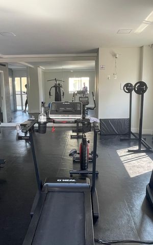 Apartamento à venda com 50m², 2 quartos e 1 vaga Apartamento à venda com 50m², 2 quartos e 1 vagaAcademia