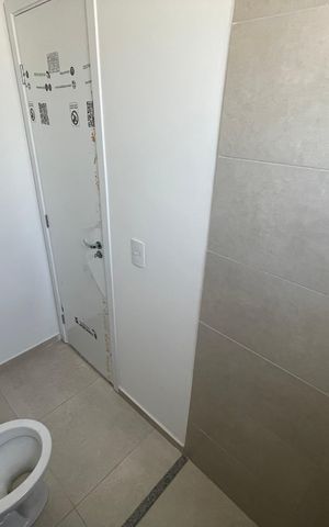 Apartamento à venda com 50m², 2 quartos e 1 vaga Apartamento à venda com 50m², 2 quartos e 1 vagaBanheiro da Suíte