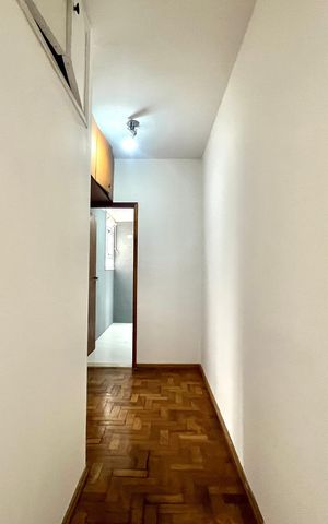 Apartamento à venda com 80m², 2 quartos e sem vaga Apartamento à venda com 80m², 2 quartos e sem vagaCorredor