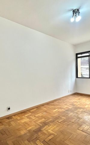 Apartamento à venda com 80m², 2 quartos e sem vaga Apartamento à venda com 80m², 2 quartos e sem vagaSala