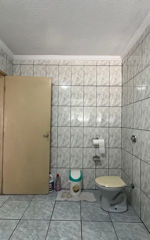 Casa à venda com 302m², 3 quartos e 2 vagas Casa à venda com 302m², 3 quartos e 2 vagasBanheiro da Suíte