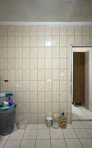 Casa à venda com 302m², 3 quartos e 2 vagas Casa à venda com 302m², 3 quartos e 2 vagasÁrea de Serviço