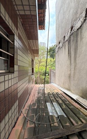 Casa à venda com 302m², 3 quartos e 2 vagas Casa à venda com 302m², 3 quartos e 2 vagasVista do quarto 2