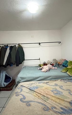 Casa à venda com 302m², 3 quartos e 2 vagas Casa à venda com 302m², 3 quartos e 2 vagasSuíte