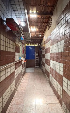 Casa à venda com 302m², 3 quartos e 2 vagas Casa à venda com 302m², 3 quartos e 2 vagasÁrea de Serviço