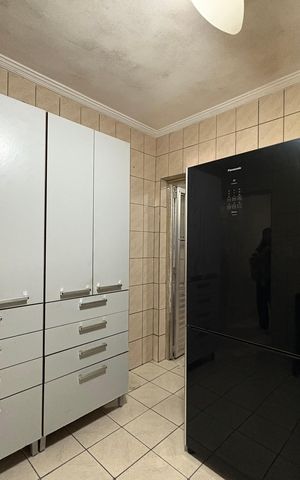 Casa à venda com 302m², 3 quartos e 2 vagas Casa à venda com 302m², 3 quartos e 2 vagasCozinha