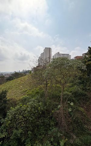 Casa à venda com 302m², 3 quartos e 2 vagas Casa à venda com 302m², 3 quartos e 2 vagasVista da Área Externa
