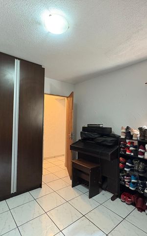 Casa à venda com 302m², 3 quartos e 2 vagas Casa à venda com 302m², 3 quartos e 2 vagasQuarto 2