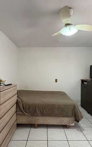 Casa à venda com 302m², 3 quartos e 2 vagas Casa à venda com 302m², 3 quartos e 2 vagasQuarto 1