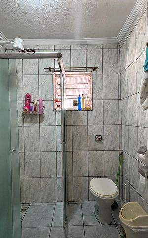 Casa à venda com 302m², 3 quartos e 2 vagas Casa à venda com 302m², 3 quartos e 2 vagasBanheiro 2