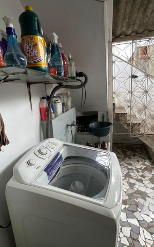 Casa à venda com 180m², 5 quartos e 1 vagaÁrea de Serviço casa 2