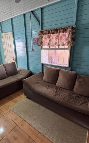 Casa para alugar com 45m², 1 quarto e 3 vagas Casa para alugar com 45m², 1 quarto e 3 vagasSala