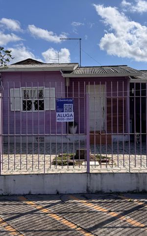 Casa para alugar com 45m², 1 quarto e 3 vagas Casa para alugar com 45m², 1 quarto e 3 vagasFachada