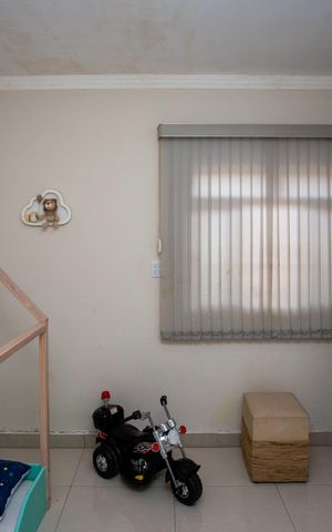 Casa à venda com 250m², 5 quartos e 2 vagasQuarto 2 Casa 2