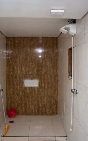 Casa à venda com 250m², 5 quartos e 2 vagasBanheiro da Suíte Casa 2