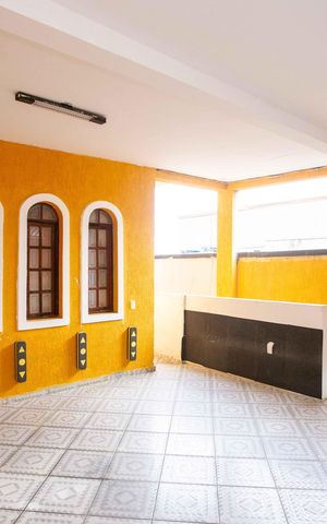Casa à venda com 250m², 5 quartos e 2 vagasGaragem